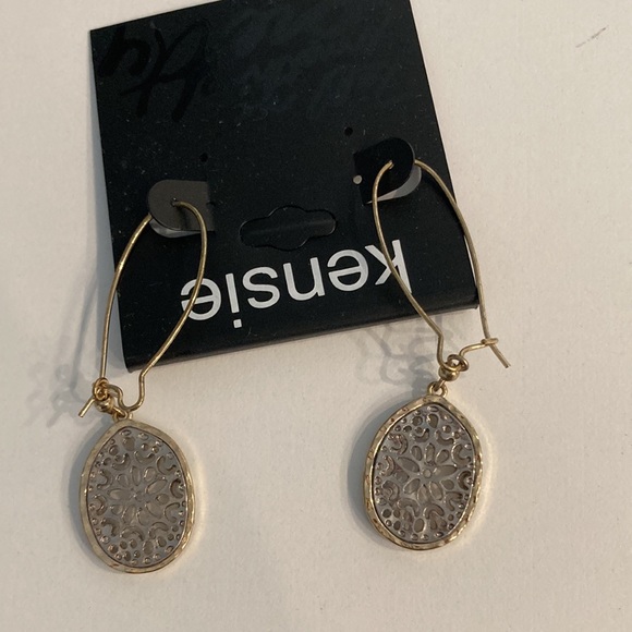 KENSIE earrings. - Picture 2 of 3